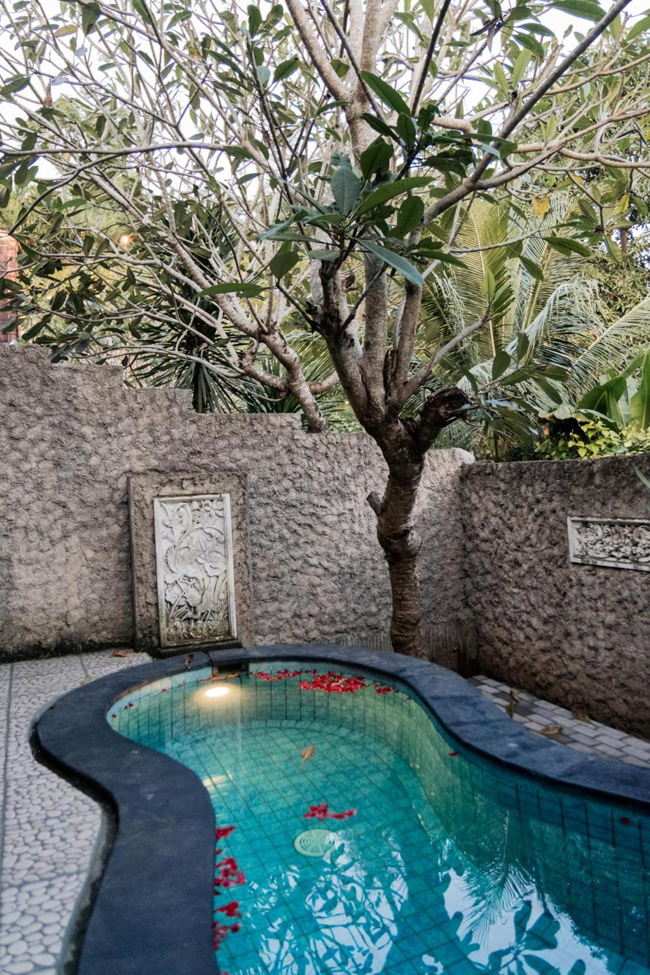 Yoki'S Bungalow Kuta  Εξωτερικό φωτογραφία
